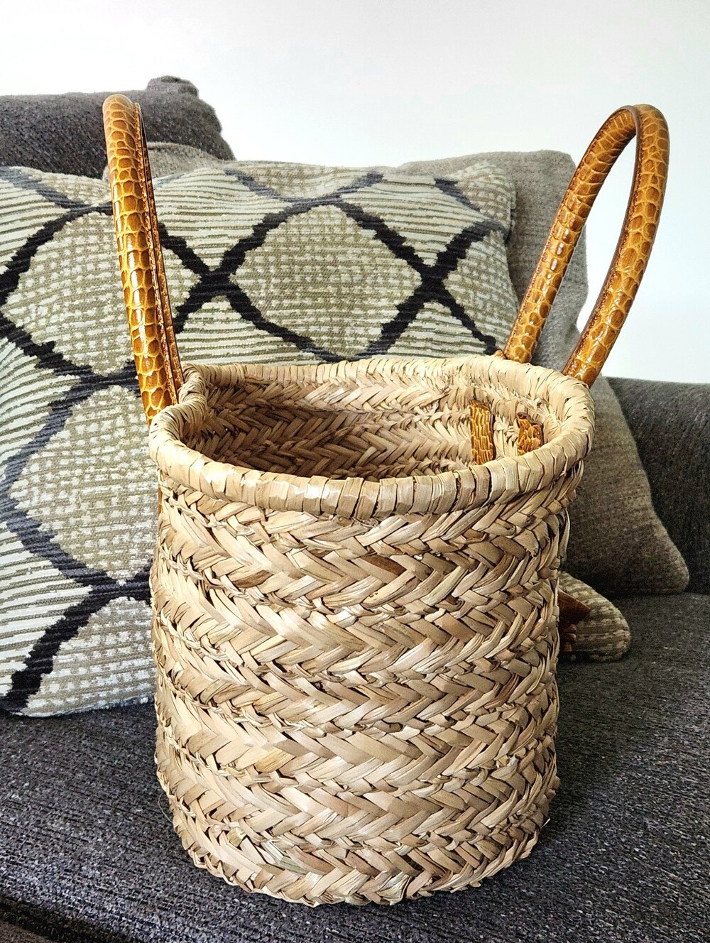 🌞Pamela Munson🌞 - Cognac Beach & Town Woven Seagrass Tote Bag - Picture 3 of 12